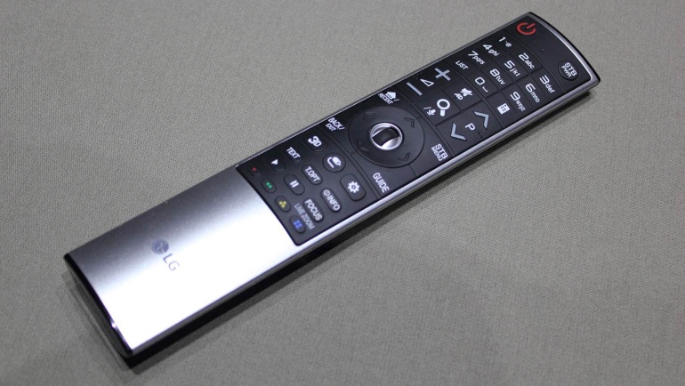 LG-OLED65E6V-review-remote